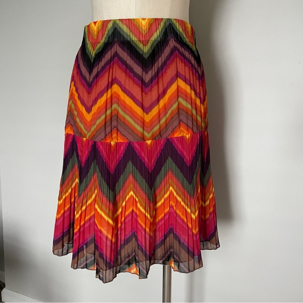Sunny Leigh pleated skirt size M